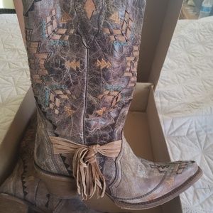 Corral boots